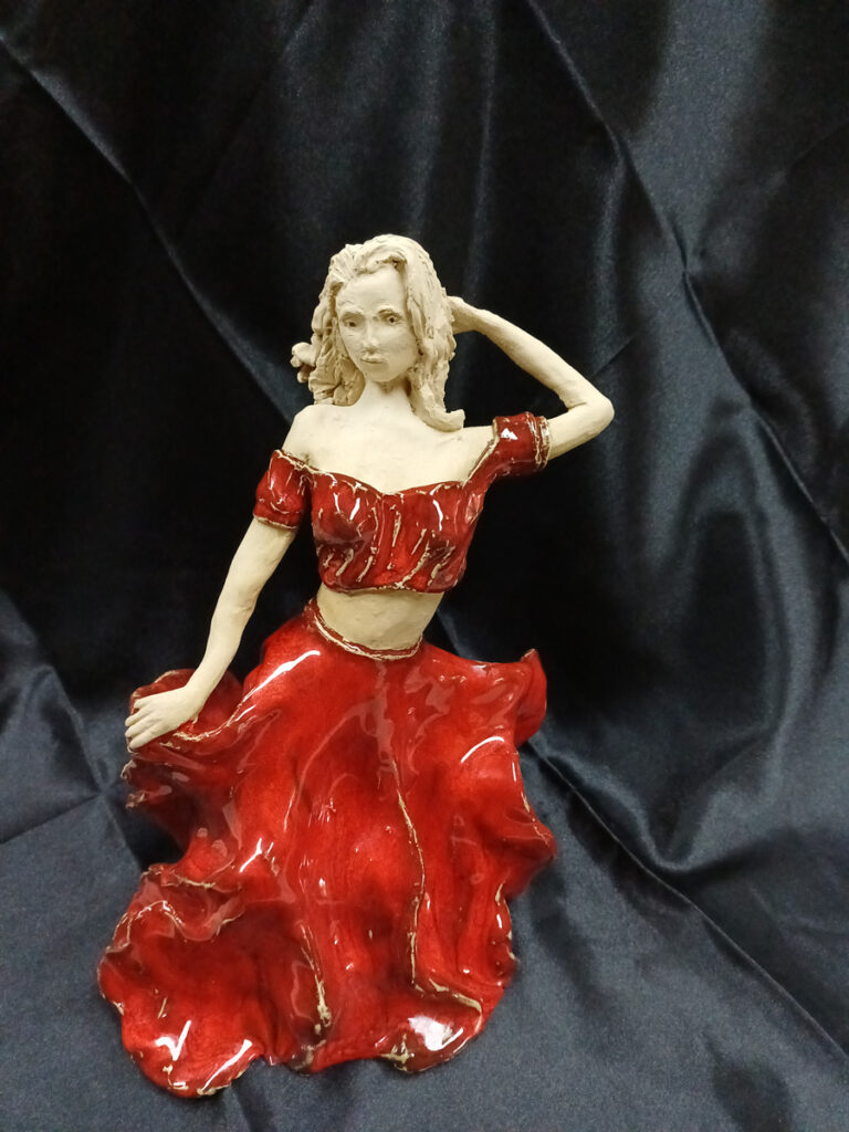 Figur einer Tänzerin